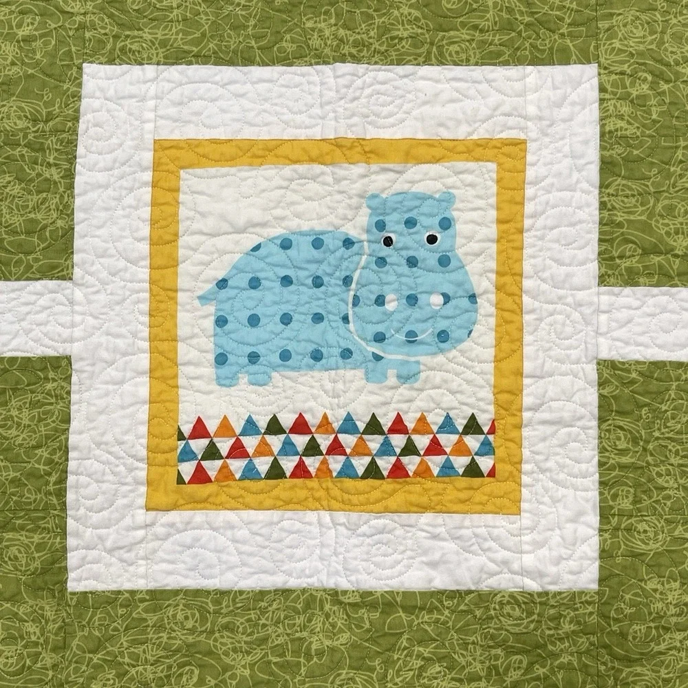 Ann Kelle Urban Zoologie Baby Quilt A‎ Day at the Zoo 45x56 Handmade
